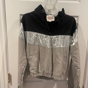 Ashley by 26 International Sunrise Collection Windbreaker: black, silver, beige